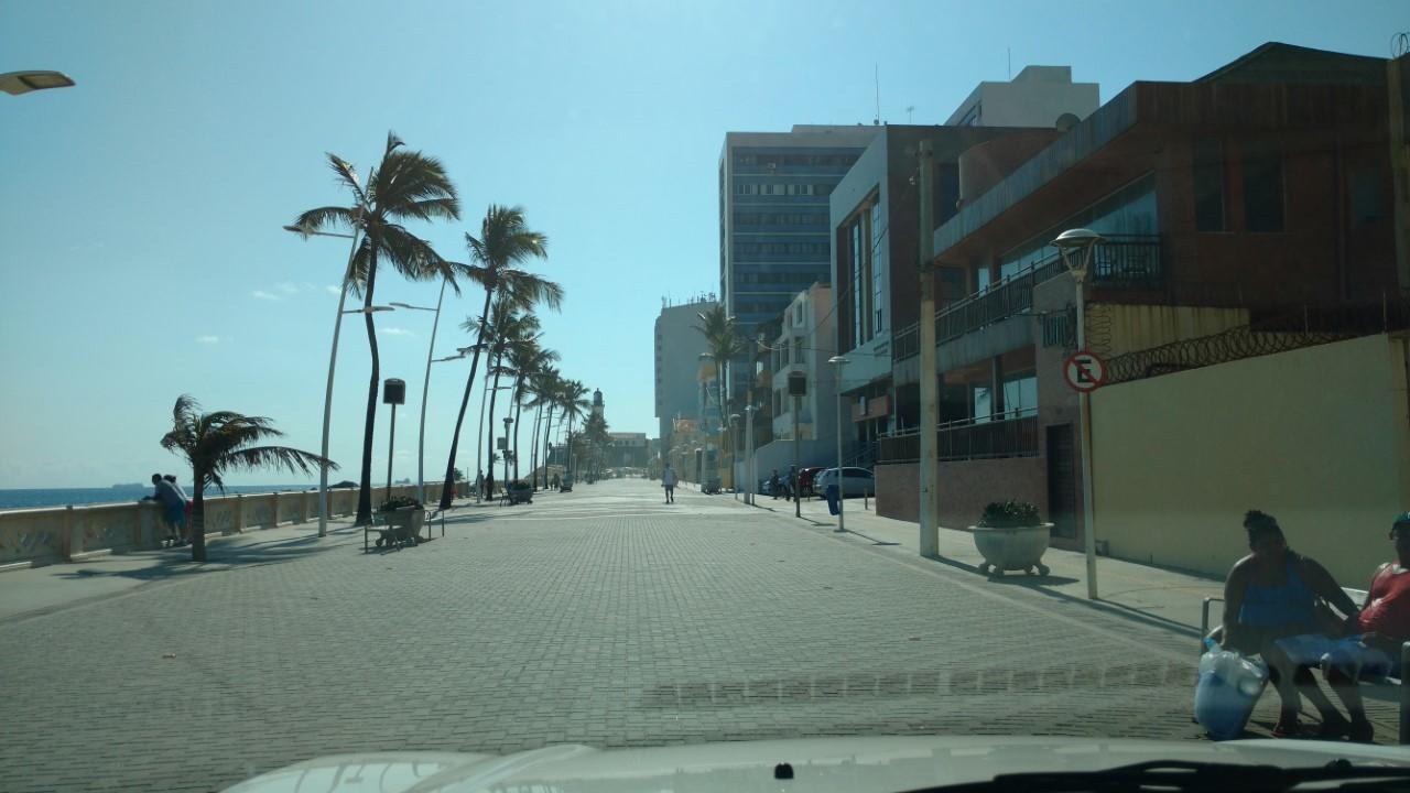 شقة Flat Avenida Oceanica Barra السلفادور المظهر الخارجي الصورة